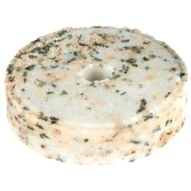 Τrixie κύβος άλατος με βότανα και στήριγμα 95gr Τrixie κύβος άλατος με βότανα και στήριγμα 95gr